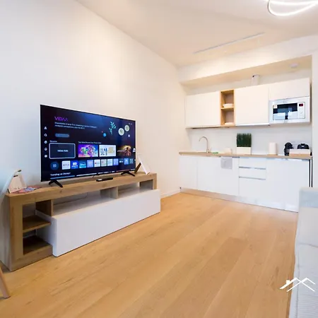 Waterfront Lux|studio|a/c|parking|gym|wifi By Tilo Lägenhet *
